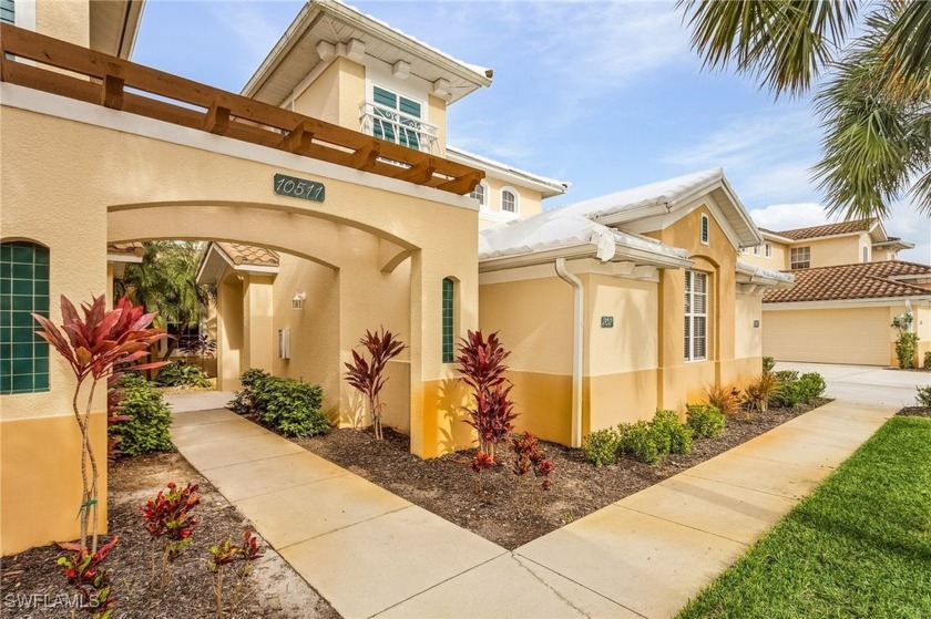 Here is a great opportunity to make this condo your own and at a - Beach Condo for sale in Fort Myers, Florida on Beachhouse.com