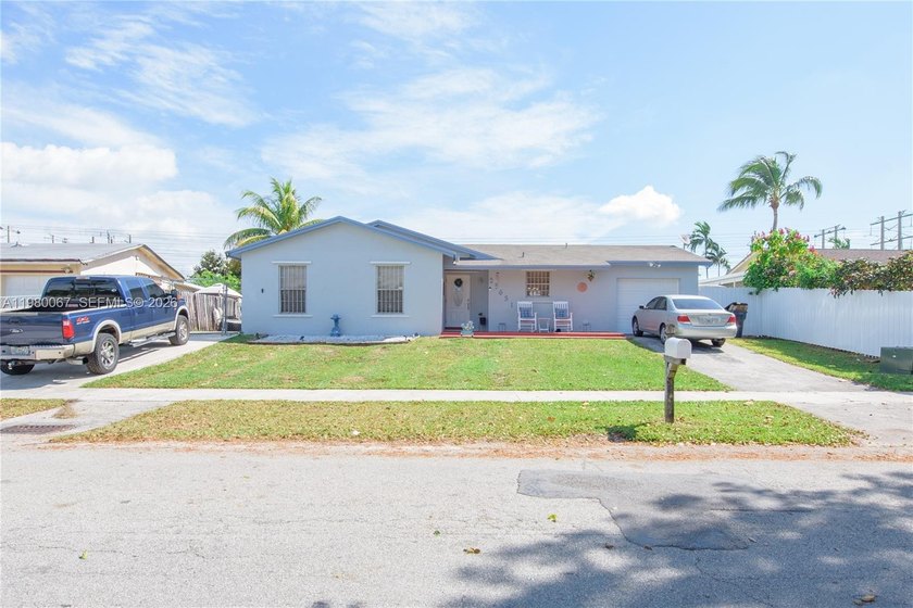 Come see this beautiful canal-front home before it's gone! - Beach Home for sale in Homestead, Florida on Beachhouse.com