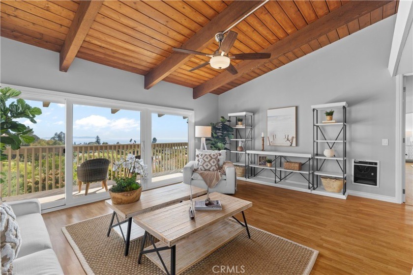 Rare Three-Bedroom Gem: Penthouse Corner End Unit with Panoramic - Beach Condo for sale in Rancho Palos Verdes, California on Beachhouse.com