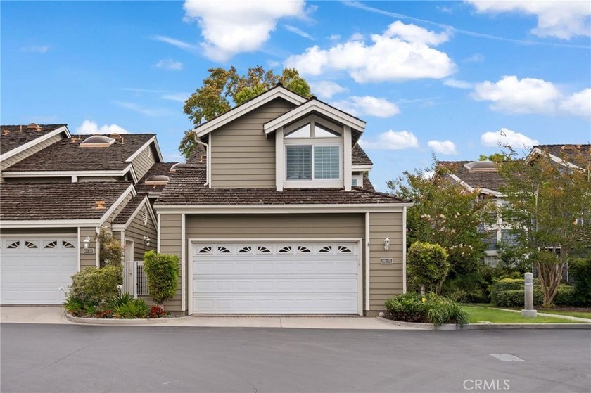 Welcome to this beautifully maintained and move-in-ready home in - Beach Townhome/Townhouse for sale in Long Beach, California on Beachhouse.com
