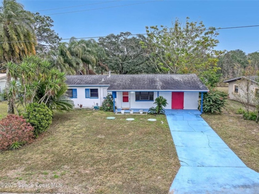 Introducing a charming 3 bedroom,1.5 bathroom lakefront home - Beach Home for sale in Titusville, Florida on Beachhouse.com