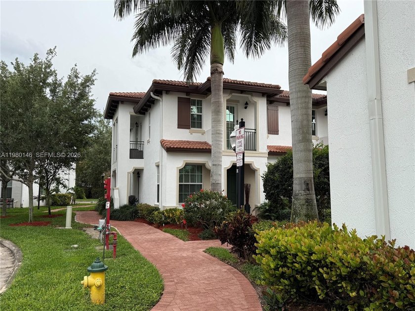Welcome to this beautifully maintained 3-bedroom, 2.5-bath - Beach Townhome/Townhouse for sale in Miramar, Florida on Beachhouse.com