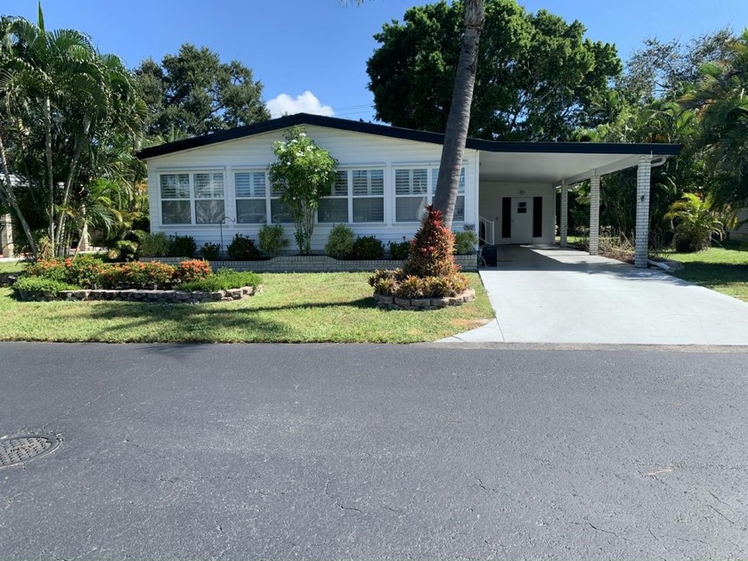 This New Home features 2 bedrooms and two full bathrooms with a - Beach Home for sale in Bonita Springs, Florida on Beachhouse.com