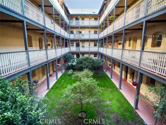 HUGE PRICE REDUCTION!
This one-bedroom home is a charming place - Beach Condo for sale in Long Beach, California on Beachhouse.com