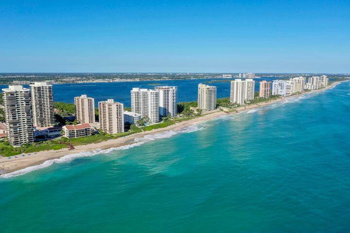 Come for the views, stay for the lifestyle! This updated - Beach Condo for sale in Singer Island, Florida on Beachhouse.com