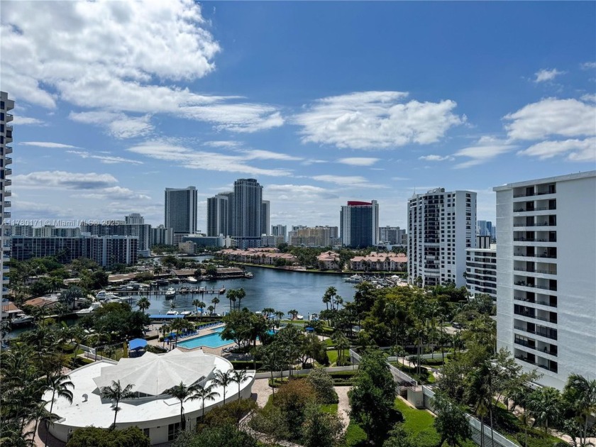 Magnificent views from you private balcony & watch the boats go - Beach Condo for sale in Hallandale Beach, Florida on Beachhouse.com