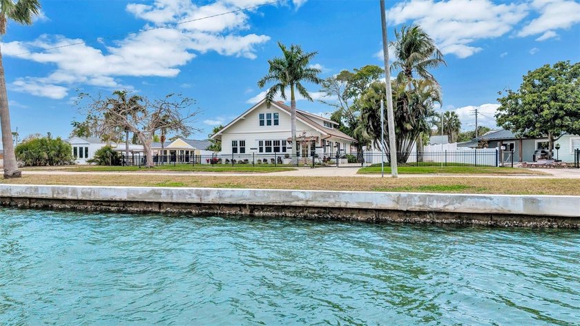 Built in 1925 by a sea captain on land once owned by Hamilton - Beach Home for sale in St. Petersburg, Florida on Beachhouse.com