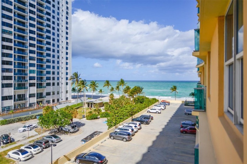 GORGEOUS UPDATED ONE BEDROOM UNIT WITH OCEAN AND INTRACOASTAL - Beach Condo for sale in Hollywood, Florida on Beachhouse.com