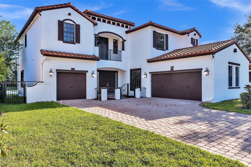 Welcome to the prestigious Estada community located in highly - Beach Home for sale in Cooper City, Florida on Beachhouse.com