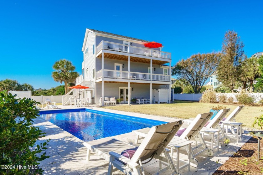 This beautifully renovated 4 bedroom home with private pool is - Beach Home for sale in Emerald Isle, North Carolina on Beachhouse.com