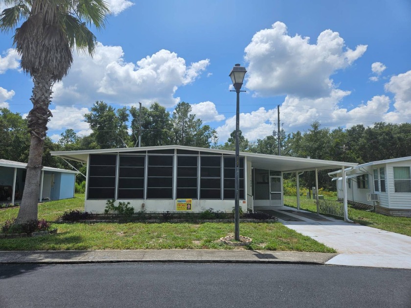 Hurricane Safe This park did not flood & the home has no damage - Beach Home for sale in New Port Richey, Florida on Beachhouse.com