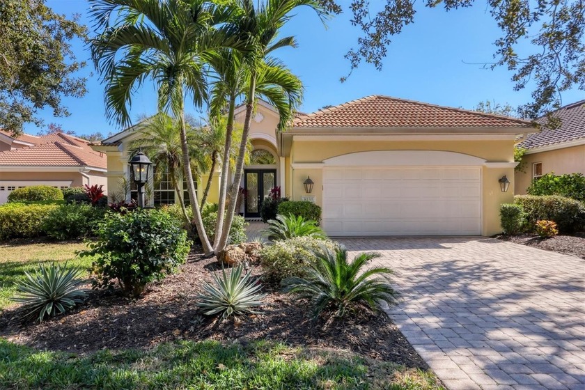 Located in the award-winning University Park Country Club, this - Beach Home for sale in University Park, Florida on Beachhouse.com