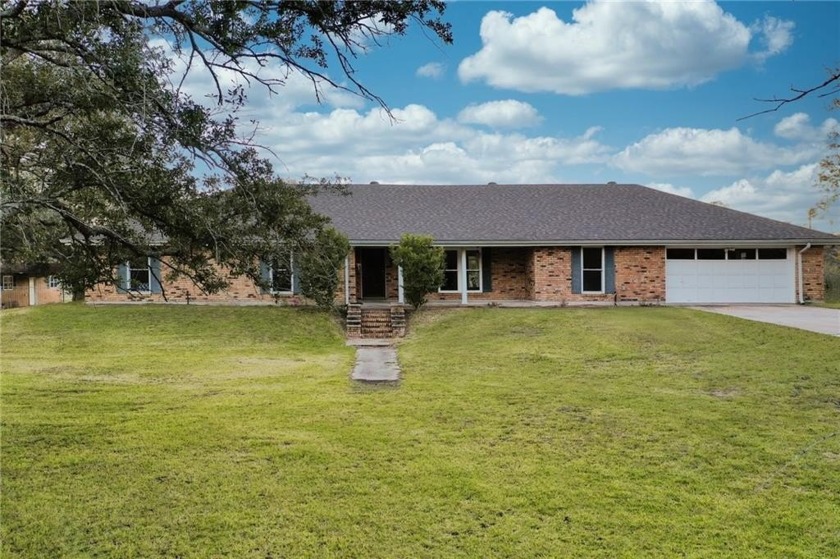 Wonderful home on over an acre of land.  Right across from the - Beach Home for sale in Slidell, Louisiana on Beachhouse.com