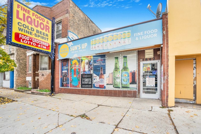 Prime investment opportunity in the heart of Lakeview! This - Beach Commercial for sale in Chicago, Illinois on Beachhouse.com