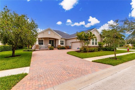 8 Year young waterfront/golf course front pool home located in - Beach Home for sale in Vero Beach, Florida on Beachhouse.com