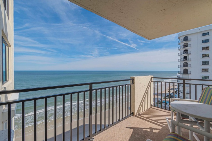 OCEANFRONT MOVE IN READY! A beautiful and fully furnished - Beach Condo for sale in Daytona Beach Shores, Florida on Beachhouse.com