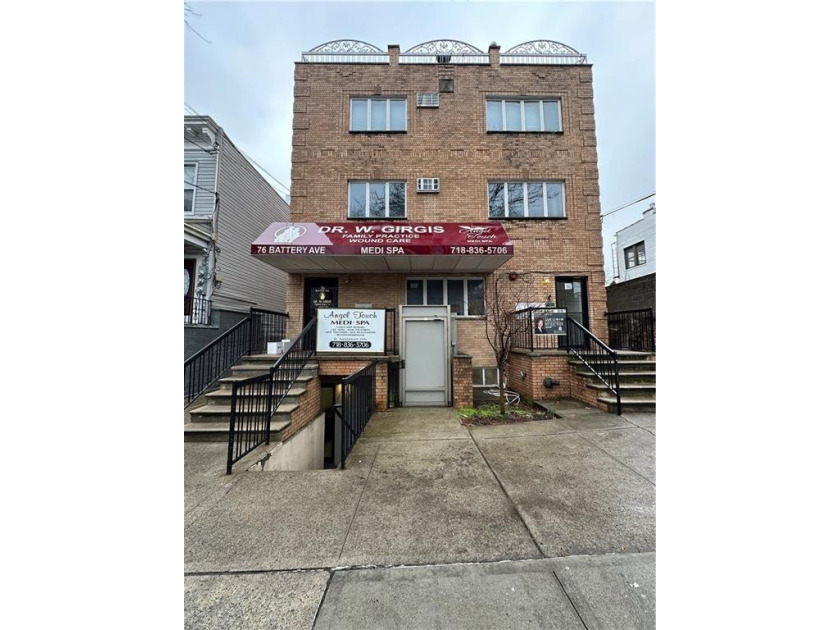 This 3-bedroom condo in Dyker Heights, located near the 86th - Beach Condo for sale in Brooklyn, New York on Beachhouse.com