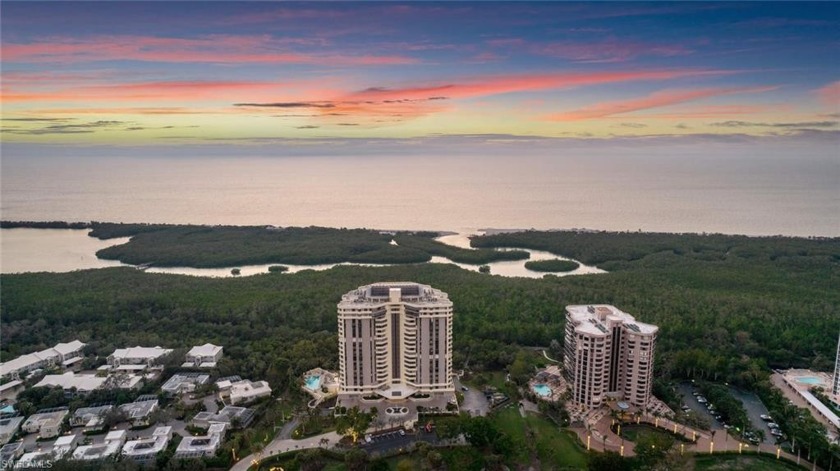 Welcome to your penthouse oasis at Grosvenor in prestigious - Beach Condo for sale in Naples, Florida on Beachhouse.com