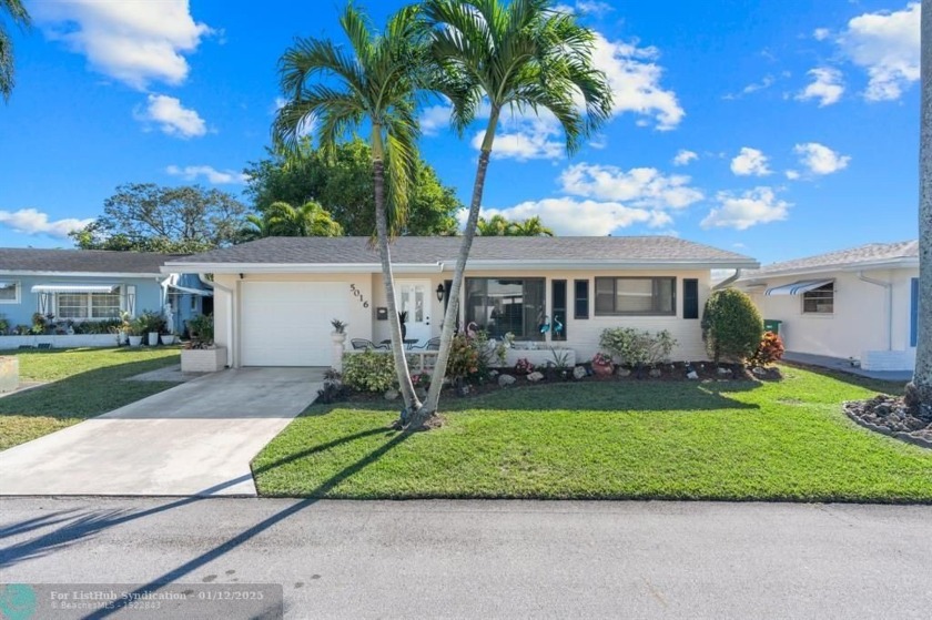 Welcome to SO Florida living and this well-maintained, spacious - Beach Home for sale in Tamarac, Florida on Beachhouse.com