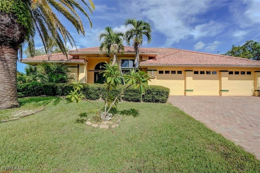 It's time to make your move! Come tour this stunning 4-bedroom - Beach Home for sale in Punta Gorda, Florida on Beachhouse.com