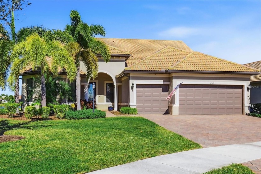 Welcome to your beautiful new home in Del Webb At Lakewood Ranch - Beach Home for sale in Bradenton, Florida on Beachhouse.com