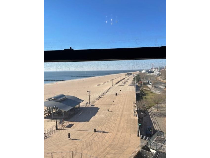 This exceptional 1-bed apartment in the Brighton Towers Complex - Beach Apartment for sale in Brooklyn, New York on Beachhouse.com