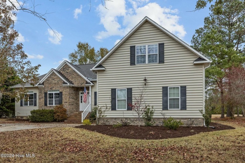 Welcome to this beautifully updated home nestled in the - Beach Home for sale in New Bern, North Carolina on Beachhouse.com