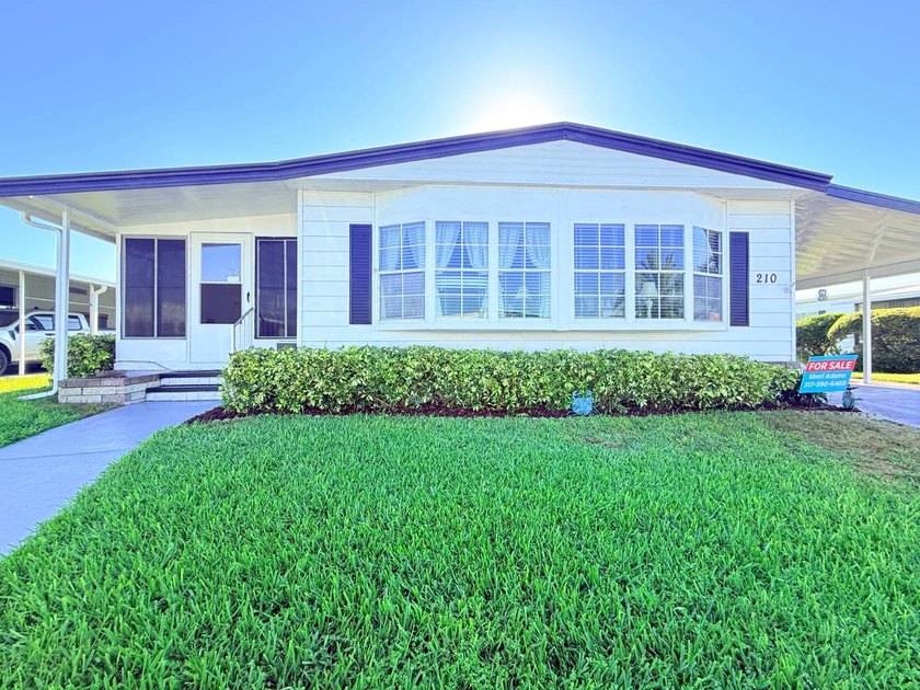 Live the Florida lifestyle just minutes from the sugar-white - Beach Home for sale in Bradenton, Florida on Beachhouse.com