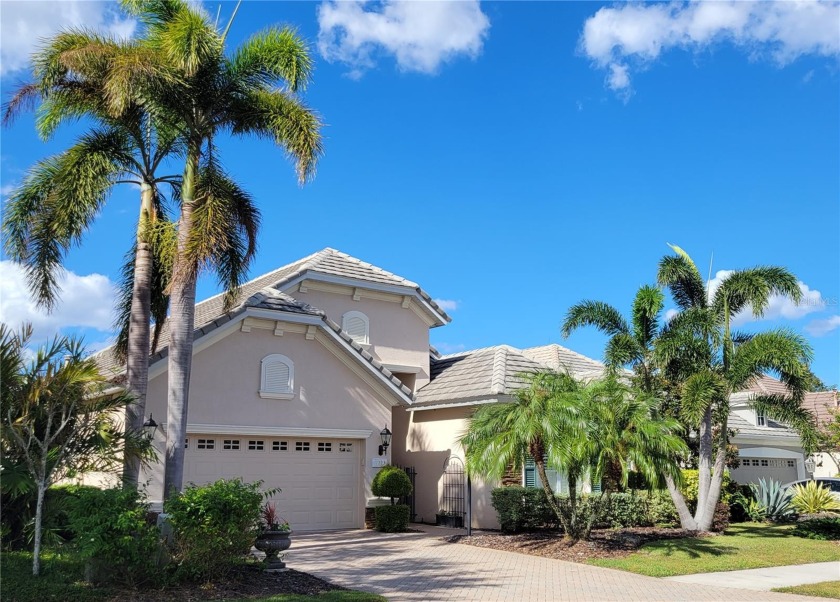 This meticulously cared for home has a beautiful lake view and - Beach Home for sale in Bradenton, Florida on Beachhouse.com