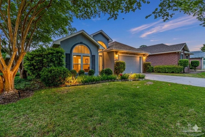 The search for the perfect patio home with a COURTYARD IN-GROUND - Beach Home for sale in Gulf Breeze, Florida on Beachhouse.com