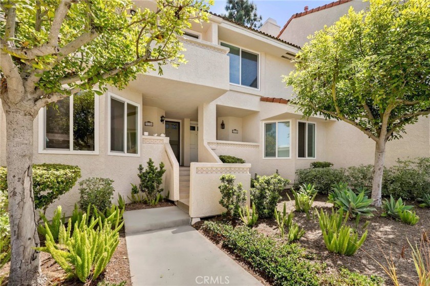 2 bed, 2 bath condo located in the secluded El Mirador community - Beach Condo for sale in Mission Viejo, California on Beachhouse.com