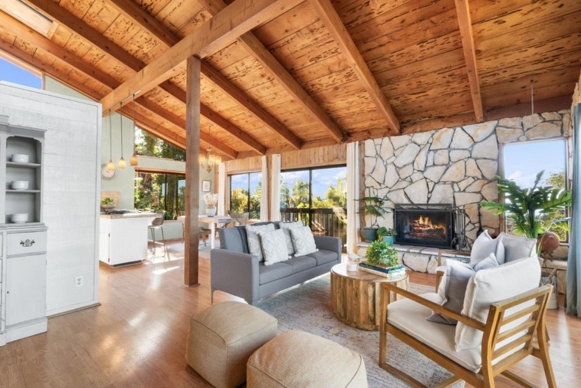 Nestled in the Rio Del Mar hills, this home is only a little - Beach Home for sale in Aptos, California on Beachhouse.com