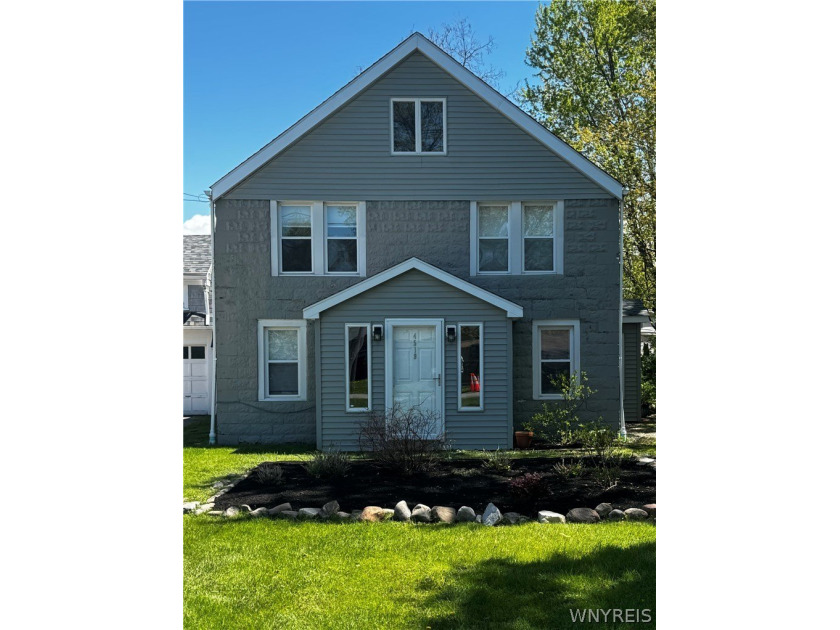 Welcome to 4519 Windsor Terrace situated on a quiet neighborhood - Beach Home for sale in Hamburg, New York on Beachhouse.com