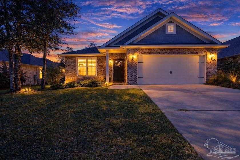 ***Back on the market due to Buyer's Finance's, no fault of - Beach Home for sale in Pace, Florida on Beachhouse.com