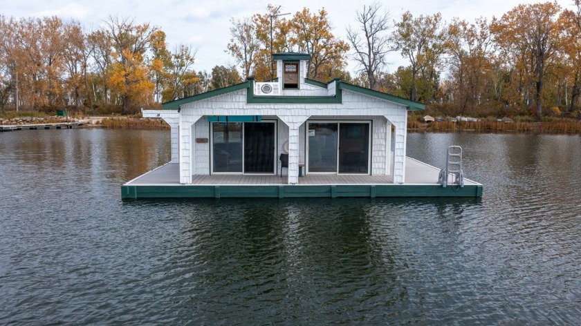 ONCE IN A LIFETIME & RARE OPPORTUNITY TO OWN YOUR VERY OWN - Beach Home for sale in Erie, Pennsylvania on Beachhouse.com