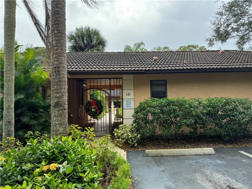 Priced to sell!! Quick closing!! Pet friendly (one pet under - Beach Home for sale in Vero Beach, Florida on Beachhouse.com