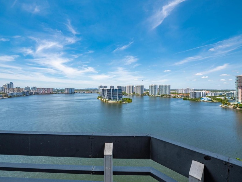 Outstanding views of the Ocean, Intracoastal, and south to - Beach Condo for sale in Aventura, Florida on Beachhouse.com