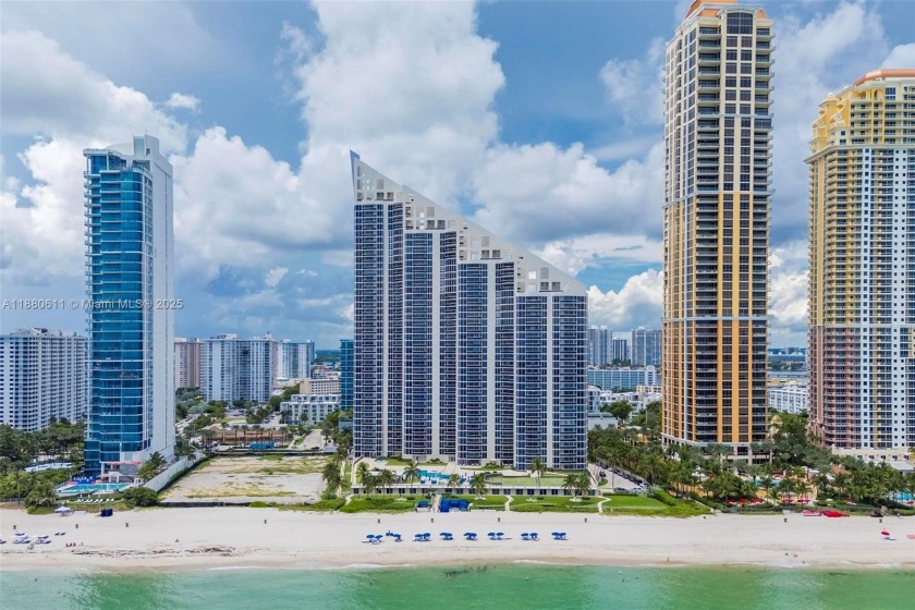 DIRECT OCEAN & INTRACOASTAL VIEWS FROM THIS 3/3 UPPER PENTHOUSE - Beach Condo for sale in Sunny Isles Beach, Florida on Beachhouse.com