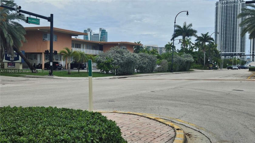 Daily rentatls - Beach Condo for sale in Hallandale Beach, Florida on Beachhouse.com