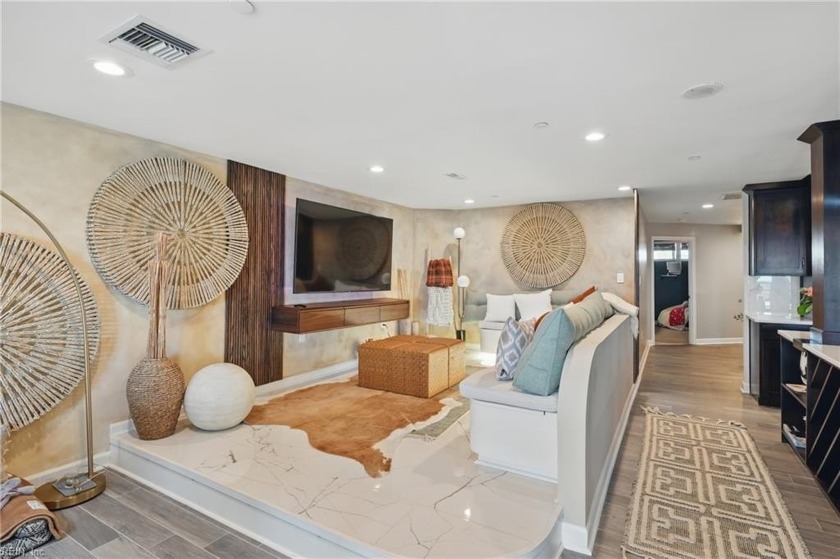 Extensively renovated two story penthouse condo with Designer - Beach Condo for sale in Virginia Beach, Virginia on Beachhouse.com