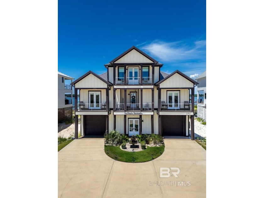 LUXURY WATER FRONT LIVING ON ALABAMA'S GULF COAST!!*Please see - Beach Home for sale in Gulf Shores, Alabama on Beachhouse.com