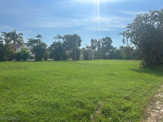 Rare opportunity to purchase this half acre, vacant parcel in - Beach Lot for sale in Fort Myers, Florida on Beachhouse.com