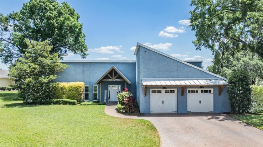 LAKE LIFE MEETS LUXURY LIVING! Welcome to your waterfront - Beach Home for sale in Land O Lakes, Florida on Beachhouse.com