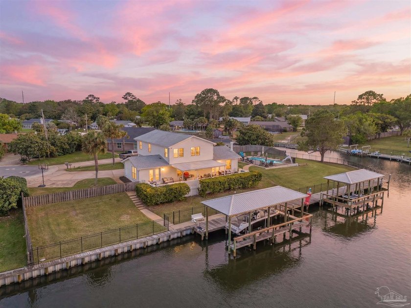 In the desirable Villa Venyce area, step into waterfront living - Beach Home for sale in Gulf Breeze, Florida on Beachhouse.com