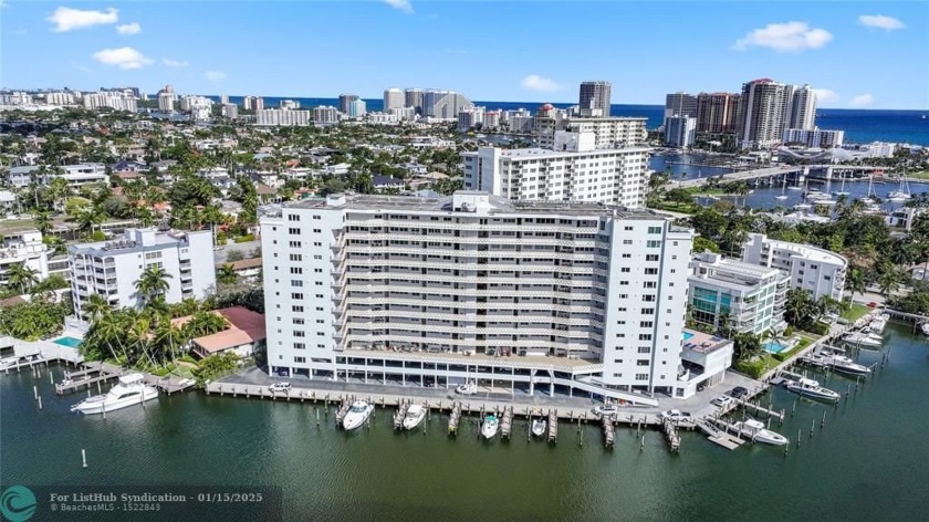 Live the Las Olas lifestyle - steps from all the restuarants - Beach Condo for sale in Fort Lauderdale, Florida on Beachhouse.com