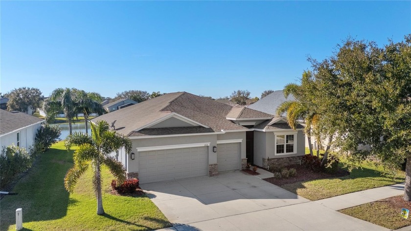 Lakefront Living in River Bend - 4 Bedrooms | 3 Bathrooms | - Beach Home for sale in Ruskin, Florida on Beachhouse.com