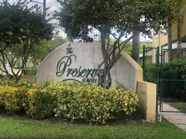 WONDERFUL 2 BED AND 2 BATH LOCATED IN CITY OF SUNRISE,RENOVATED - Beach Condo for sale in Sunrise, Florida on Beachhouse.com