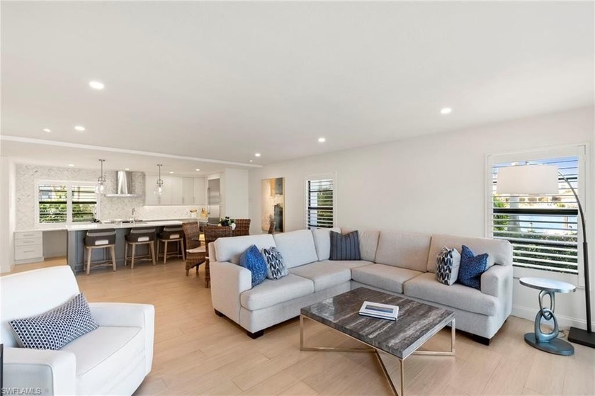 Beautifully updated, move-in ready 2 bed 2 bath condo in the - Beach Condo for sale in Marco Island, Florida on Beachhouse.com