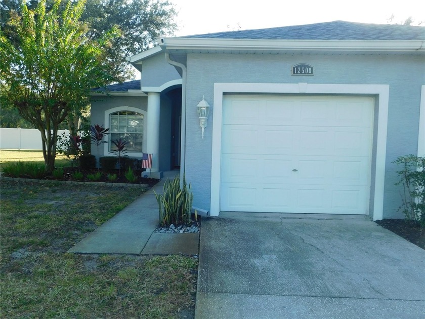 NEW ROOF! UPDATED!  This beautifully maintained one-story villa - Beach Home for sale in Hudson, Florida on Beachhouse.com