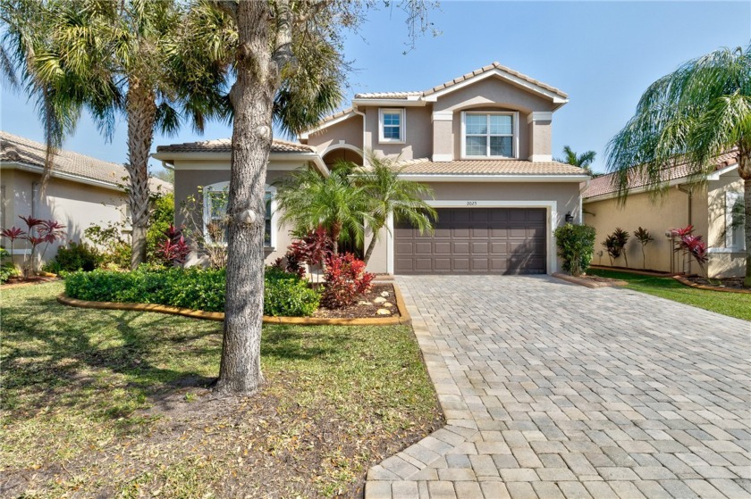 METICUOUSLY MAINTAINED 4 BR. 3 BA HOME. MASTER BEDROOM & 2 GUEST - Beach Home for sale in Vero Beach, Florida on Beachhouse.com